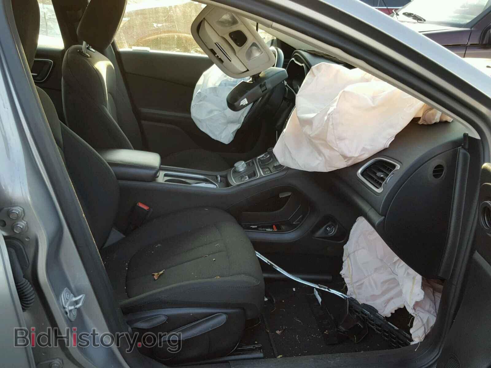 2016 CHRYSLER 200 - VIN: 1C3CCCAB7GN164207 - Photo 5