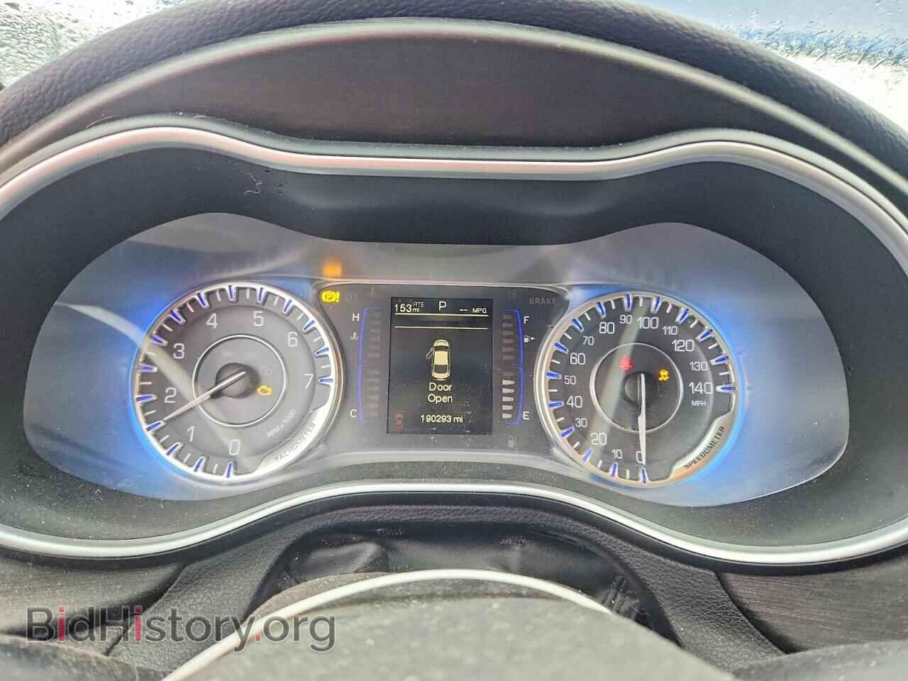 2015 CHRYSLER 200 - VIN: 1C3CCCAB2FN538110 - Фото 9