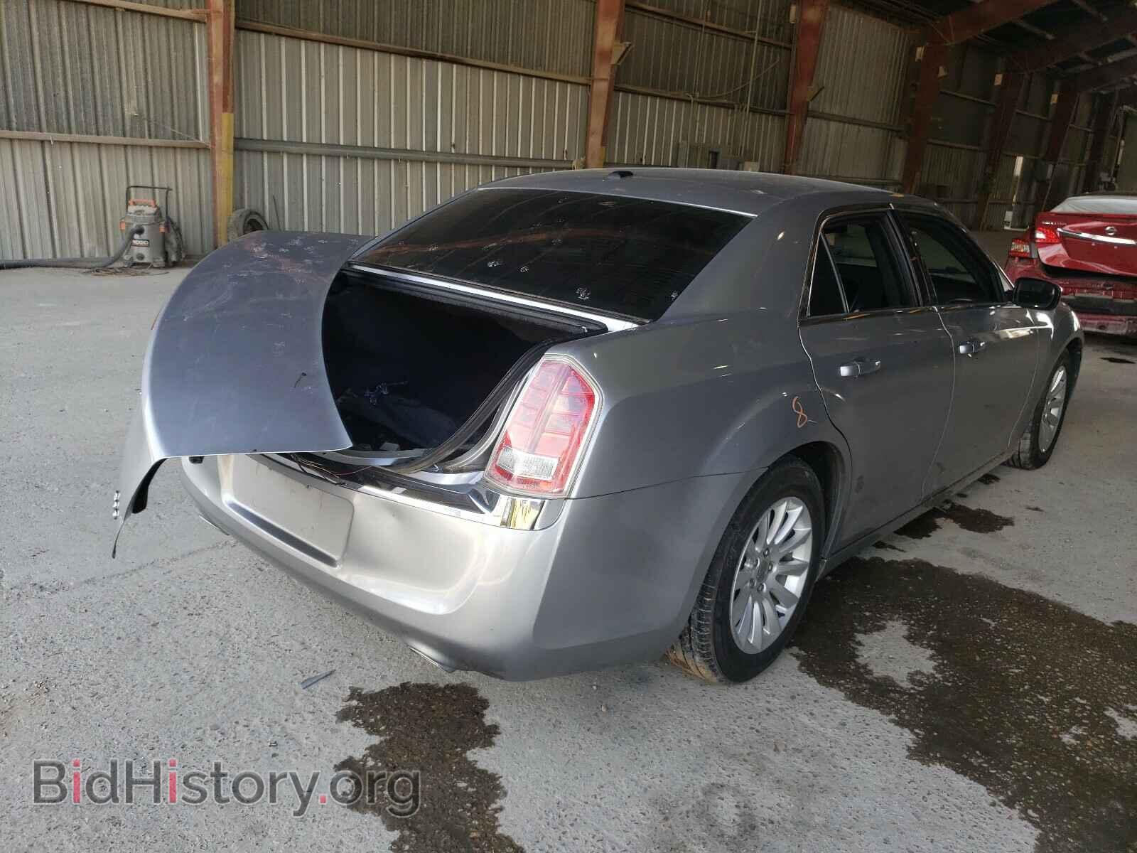 2013 CHRYSLER 300 - VIN: 2C3CCAAG9DH735460 - Фото 4