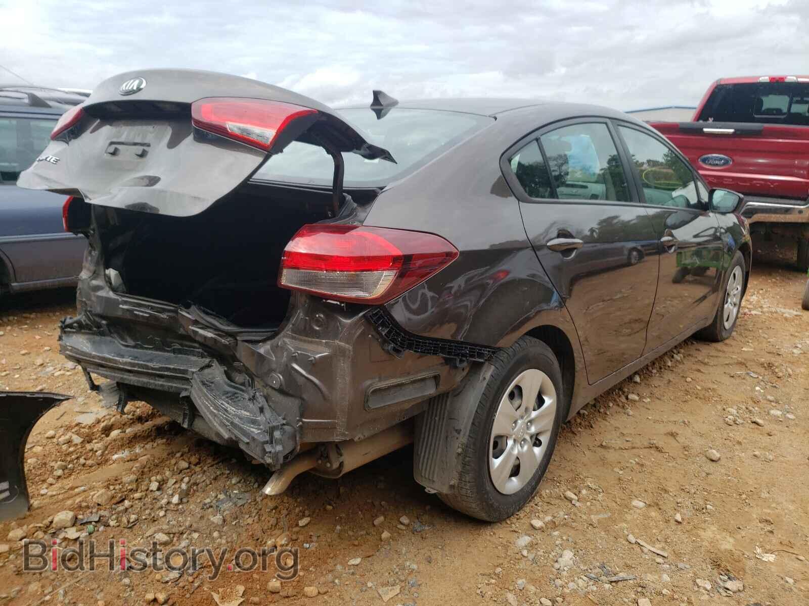 2017 KIA FORTE - VIN: 3KPFK4A7XHE149042 - Фото 4