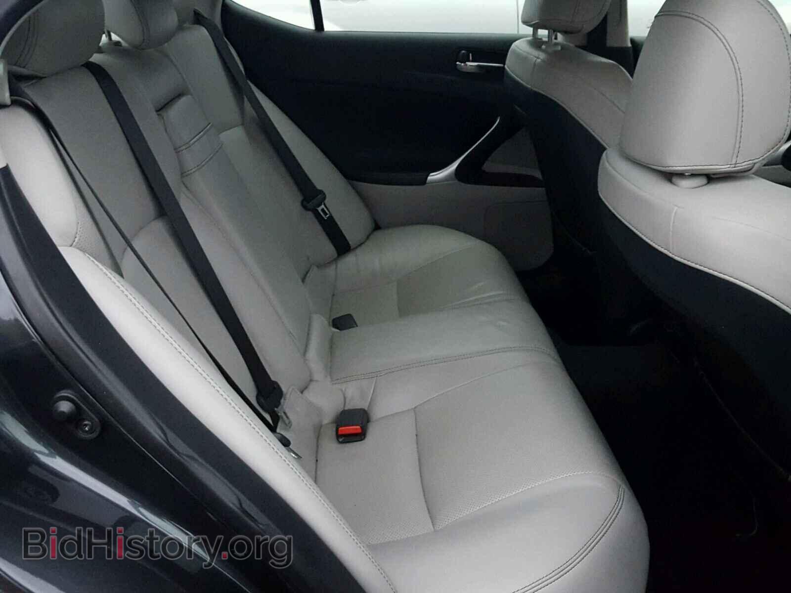 2011 LEXUS IS250 - VIN: JTHCF5C28B5046587 - Photo 6