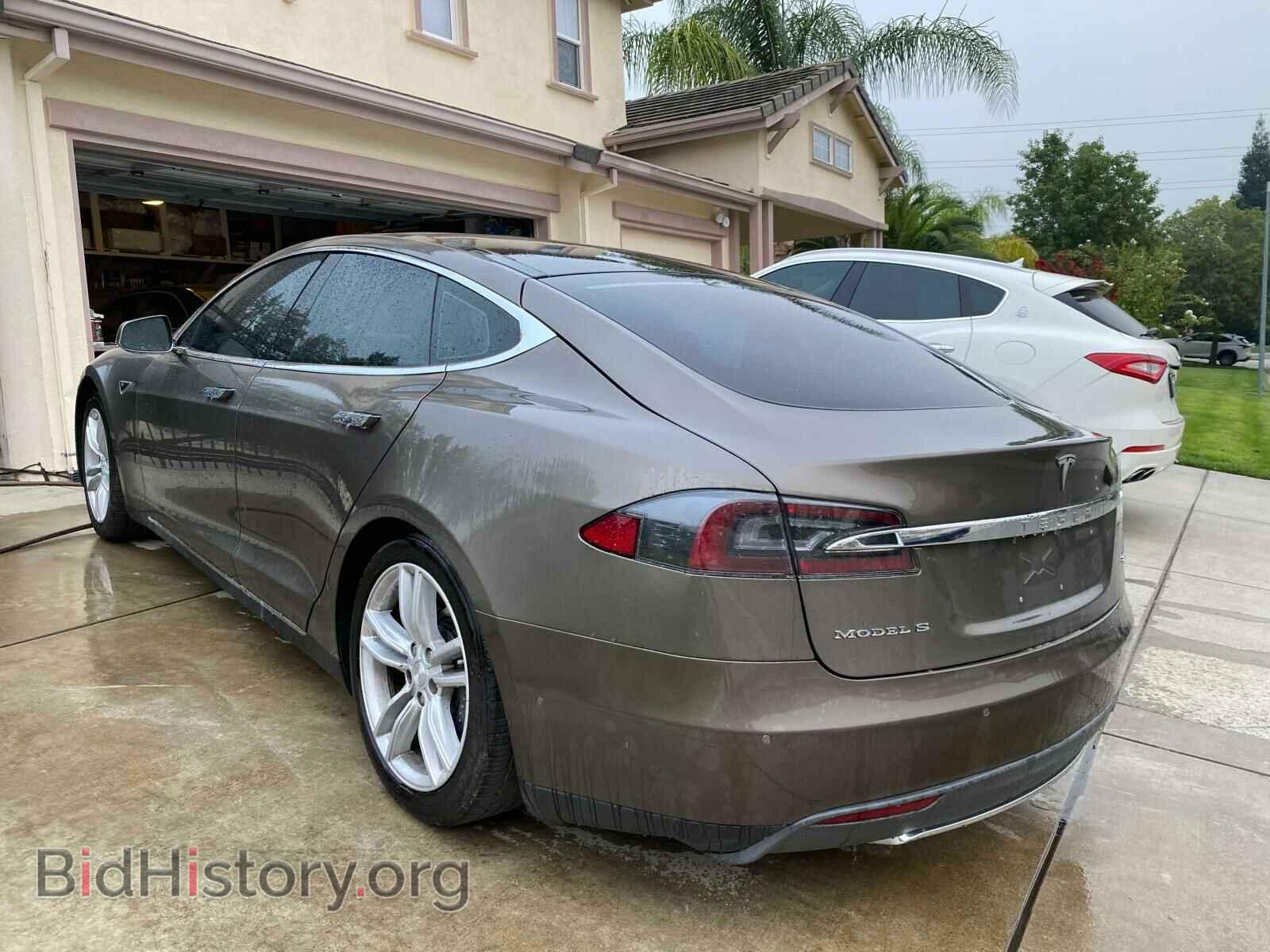 2015 TESLA MODEL S - VIN: 5YJSA1E2XFF110960 - Фото 3