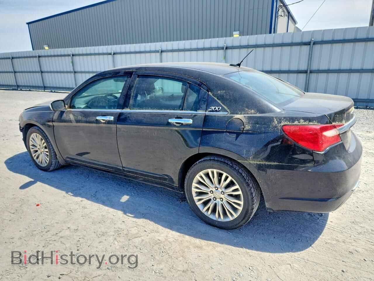 2011 CHRYSLER 200 - VIN: 1C3BC2FG3BN603843 - Photo 2