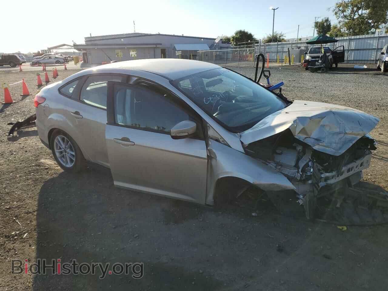 2017 FORD FOCUS - VIN: 1FADP3F27HL285433 - Фото 4
