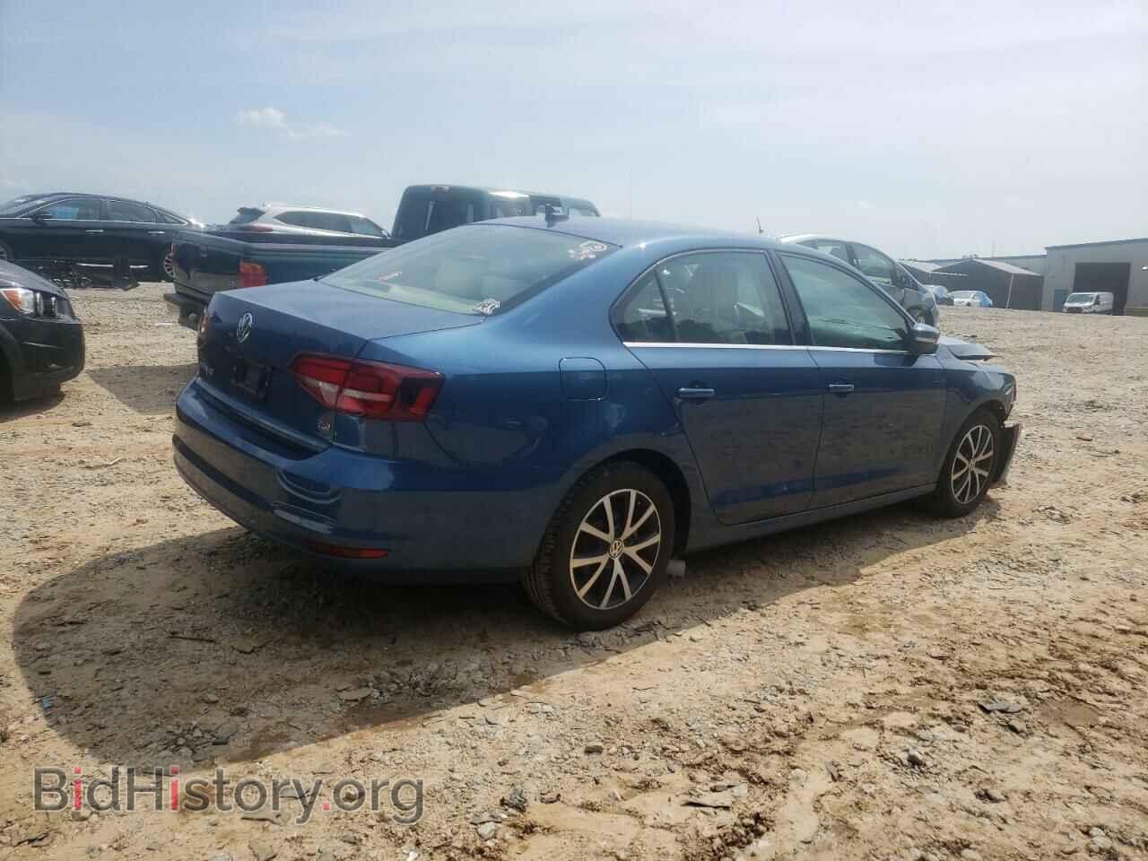 2017 VOLKSWAGEN JETTA - VIN: 3VWDB7AJ1HM245892 - Фото 4