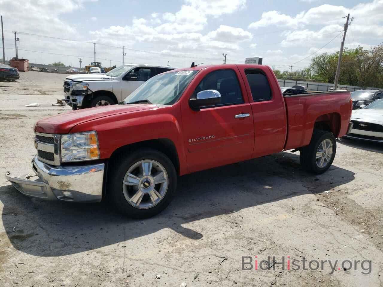 Photo 1GCRCSE05DZ404528 - CHEVROLET SILVERADO 2013