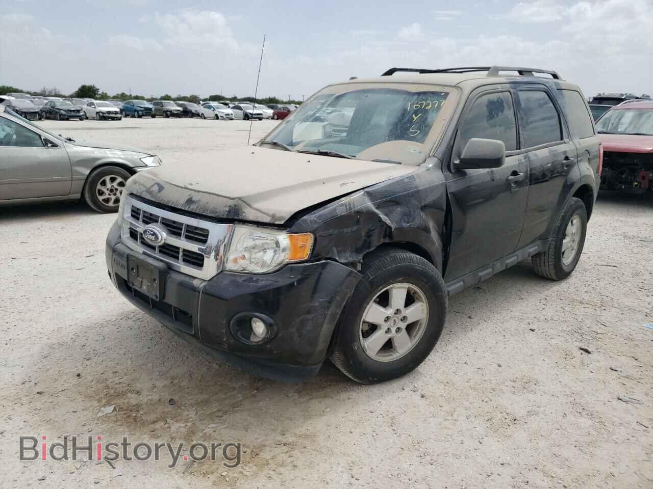 2011 FORD ESCAPE - VIN: 1FMCU0D74BKA74002 - Фото 2