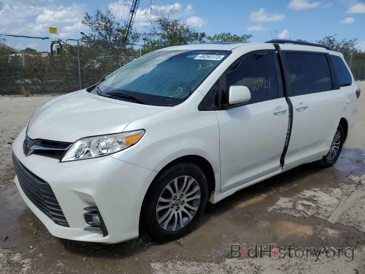 Фотография 5TDYZ3DC6JS938128 - TOYOTA SIENNA 2018