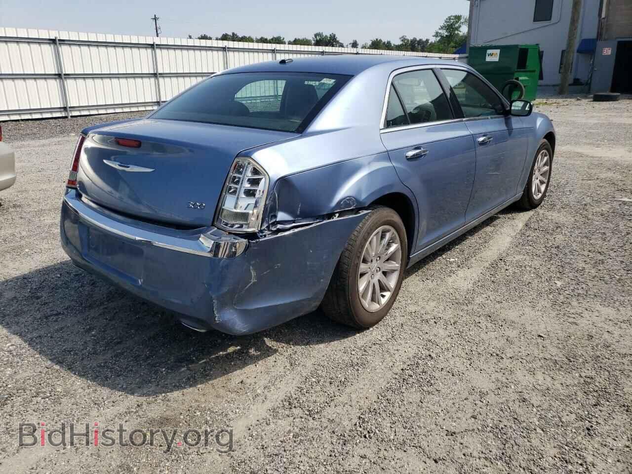 2011 CHRYSLER 300 - VIN: 2C3CA6CT0BH547548 - Photo 4