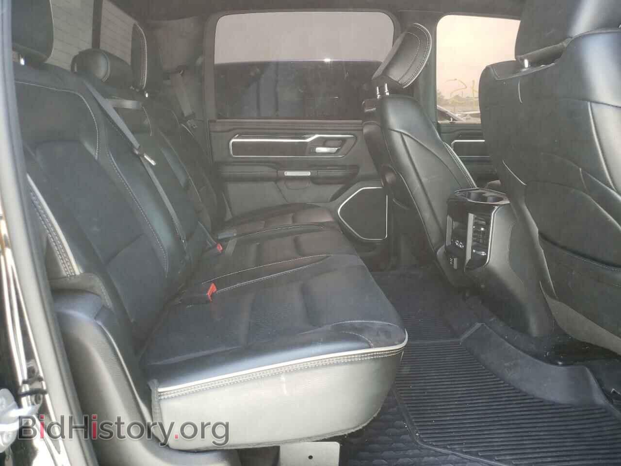 2019 RAM 1500 - VIN: 1C6SRFJT2KN714879 - Фото 2
