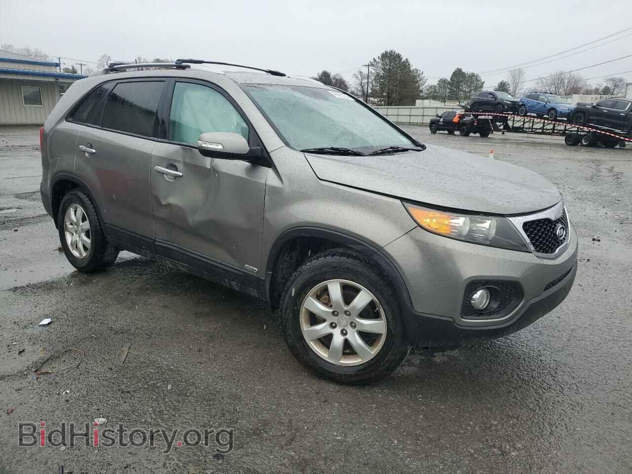 2011 KIA SORENTO - VIN: 5XYKTCA13BG168687 - Фото 4