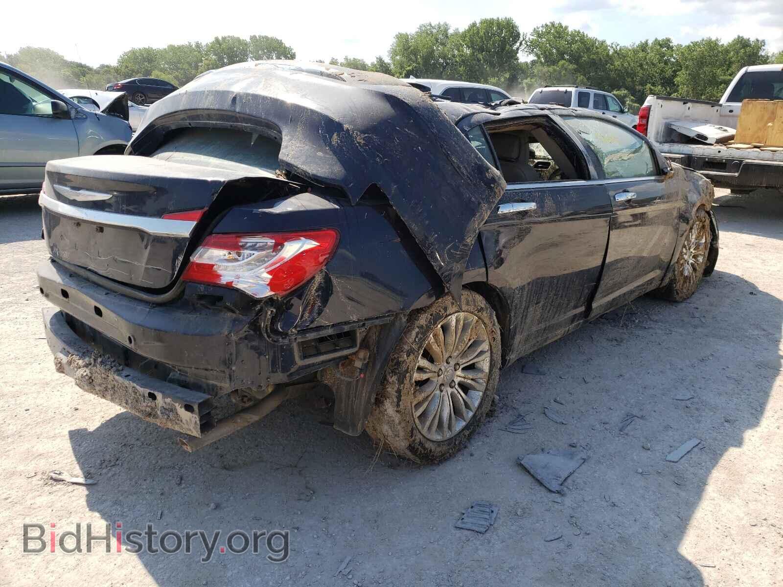 2011 CHRYSLER 200 - VIN: 1C3BC2FB2BN571441 - Photo 4