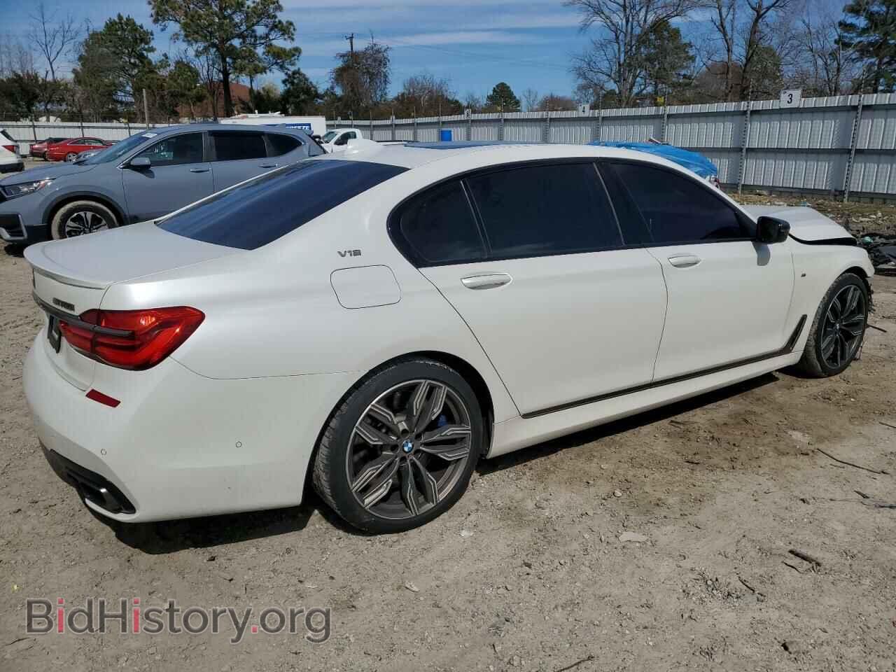 2018 BMW M7 - VIN: WBA7H6C53JG614967 - Photo 3