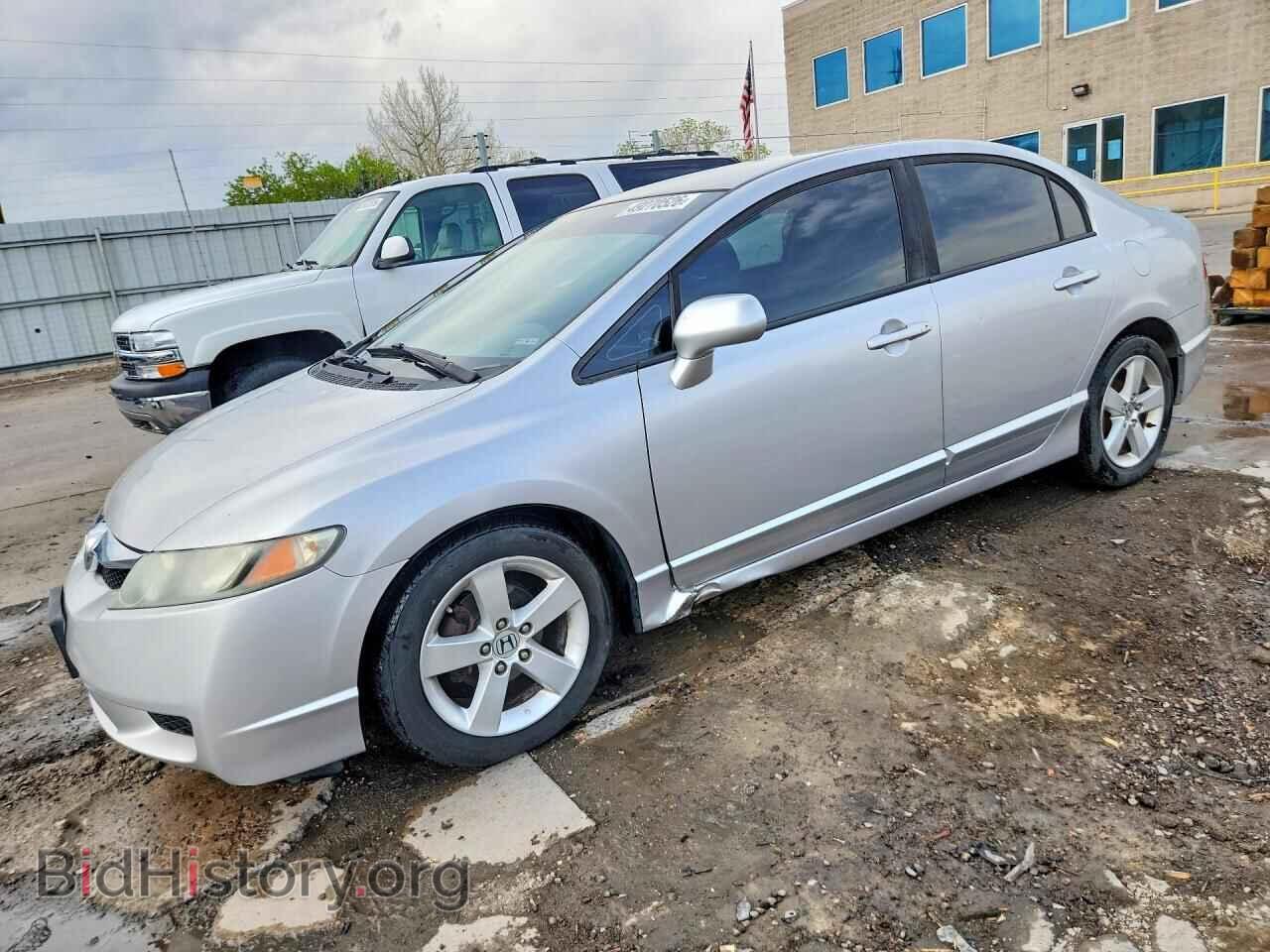 Фотография 19XFA1F64AE041555 - HONDA CIVIC 2010