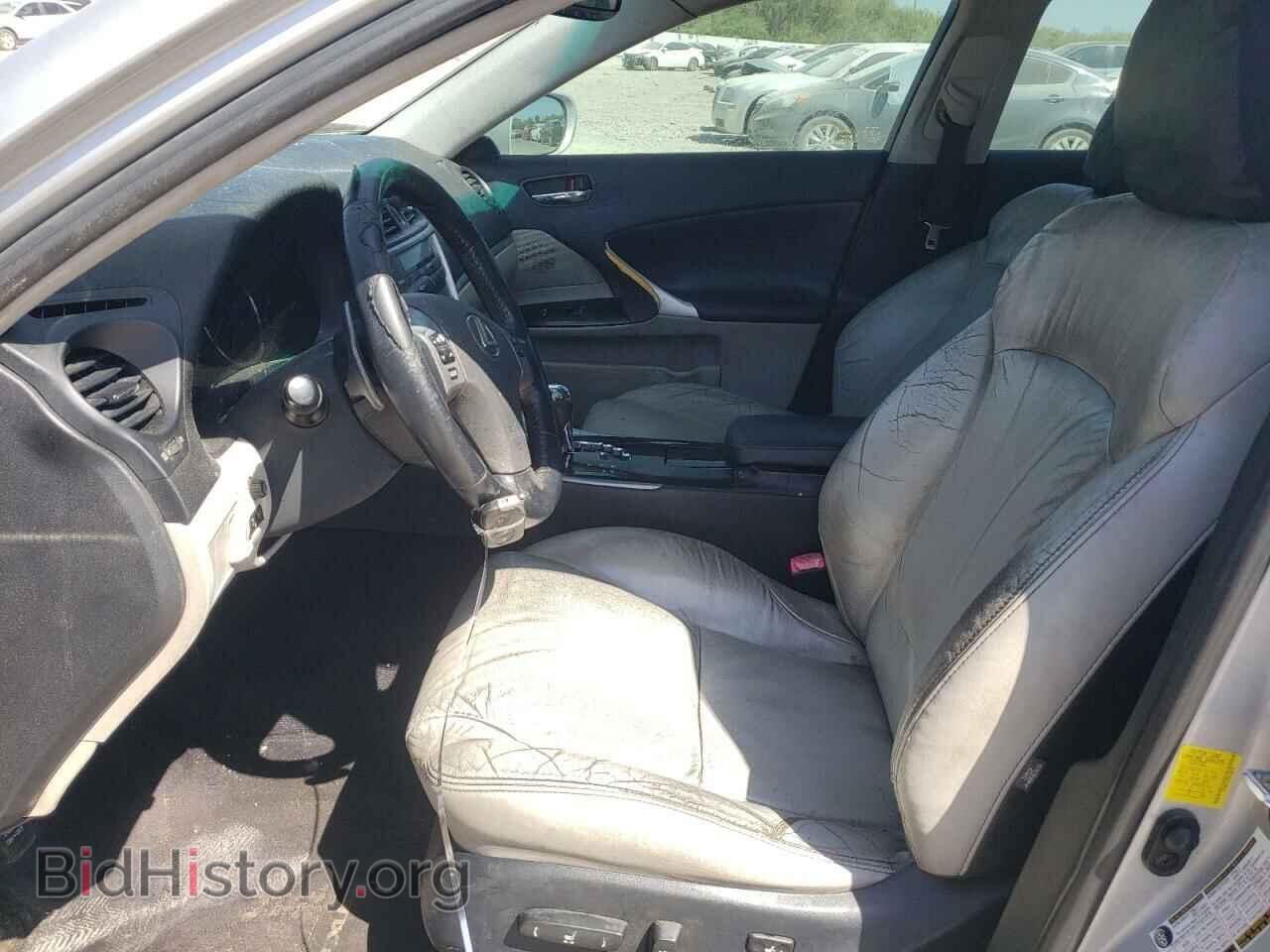 2011 LEXUS IS - VIN: JTHBF5C29B5145012 - Photo 7