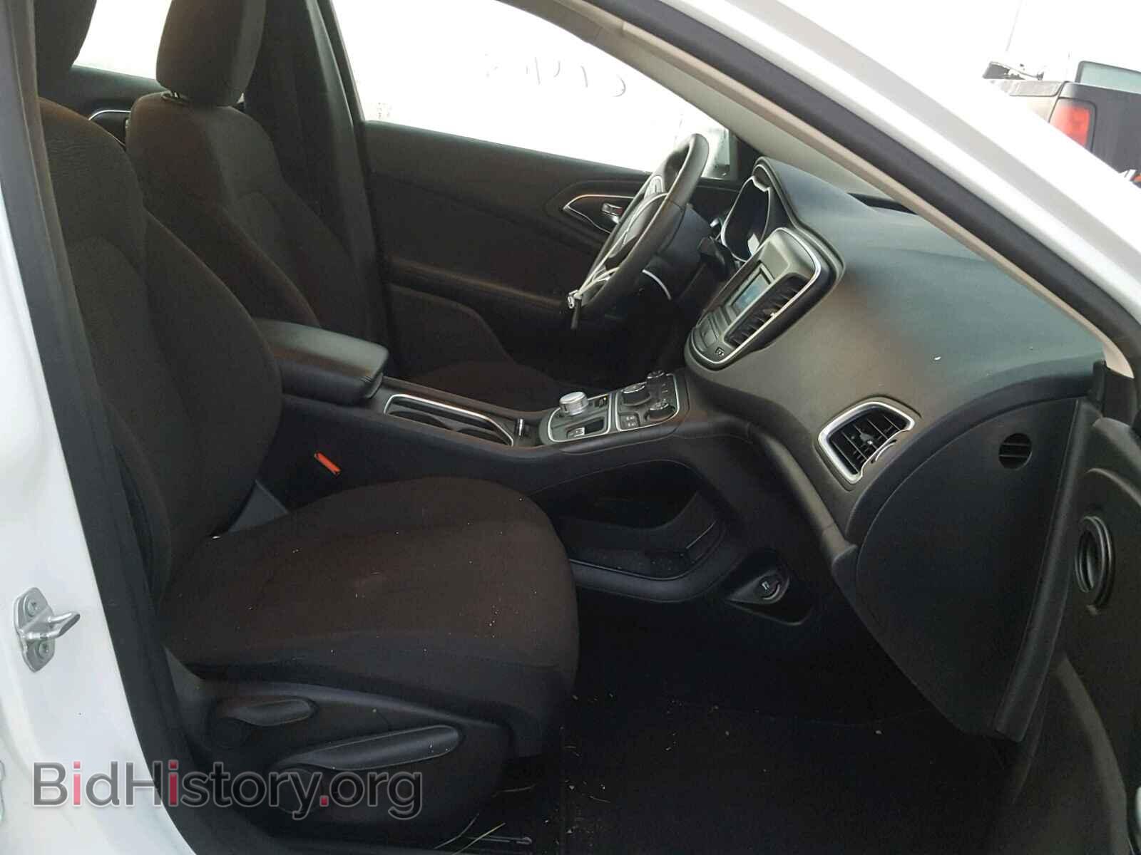 2016 CHRYSLER 200 - VIN: 1C3CCCAB6GN128041 - Фото 5