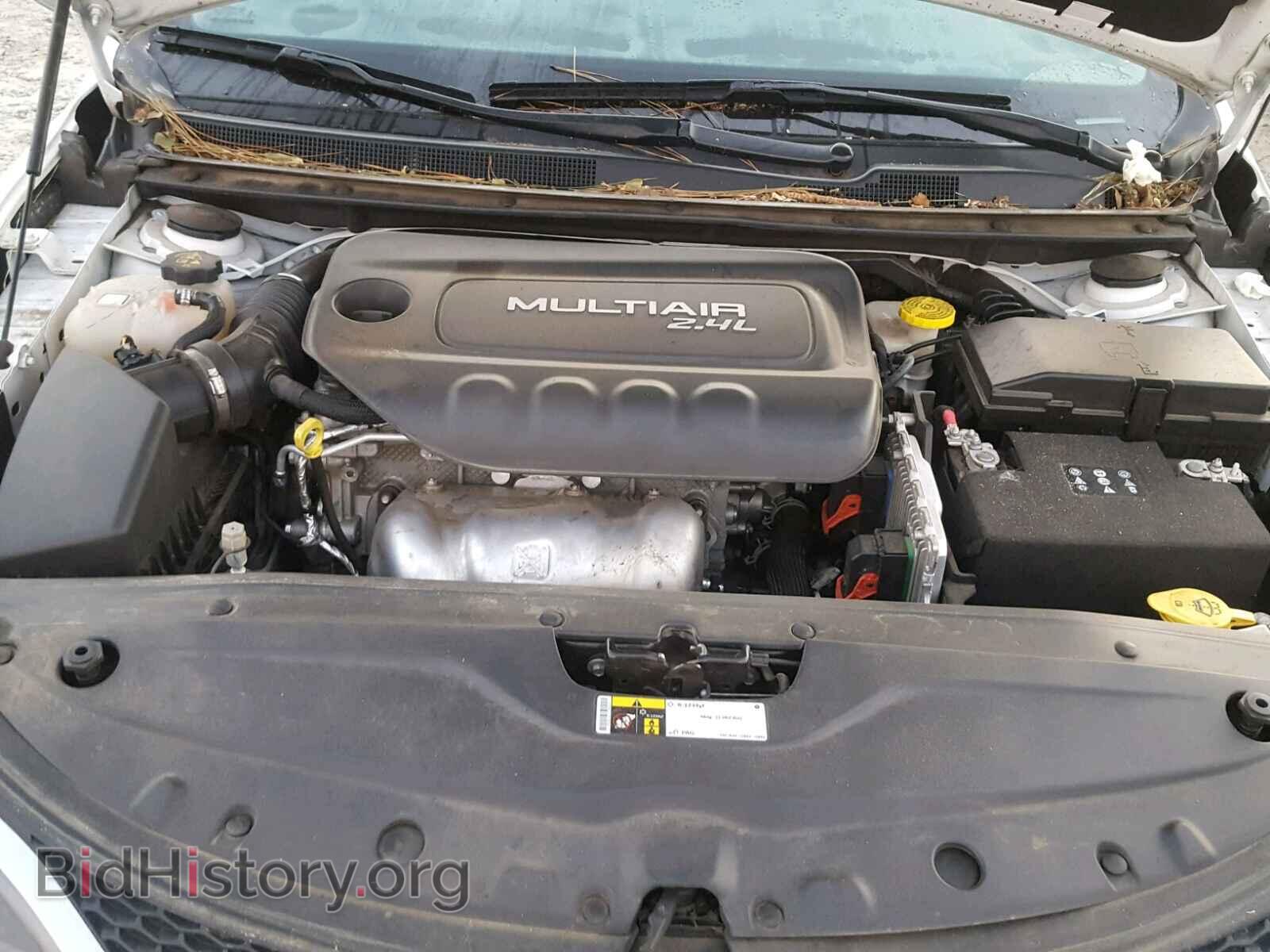 2016 CHRYSLER 200 - VIN: 1C3CCCAB6GN128041 - Фото 7