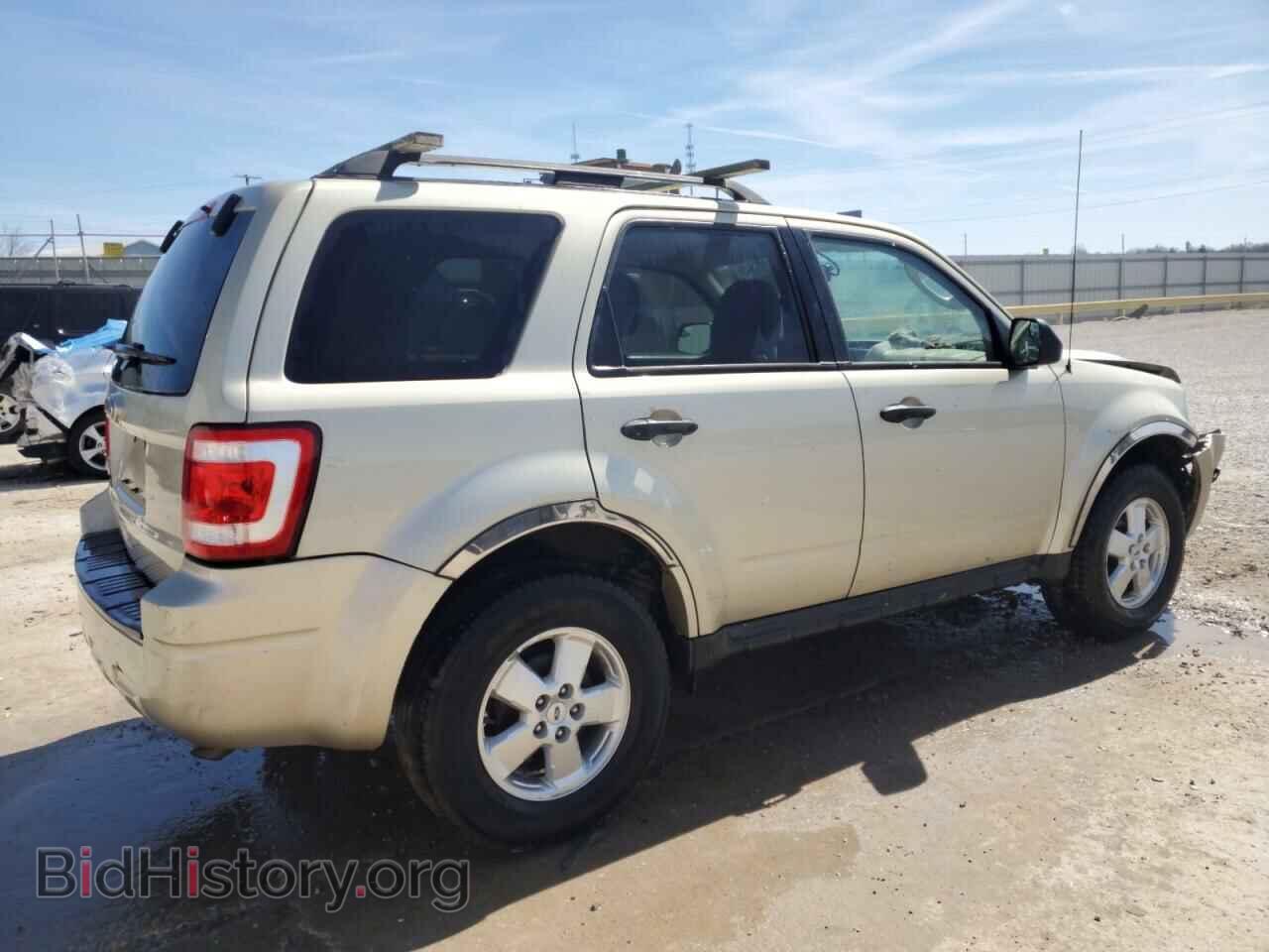 2011 FORD ESCAPE - VIN: 1FMCU9D73BKA52612 - Фото 3
