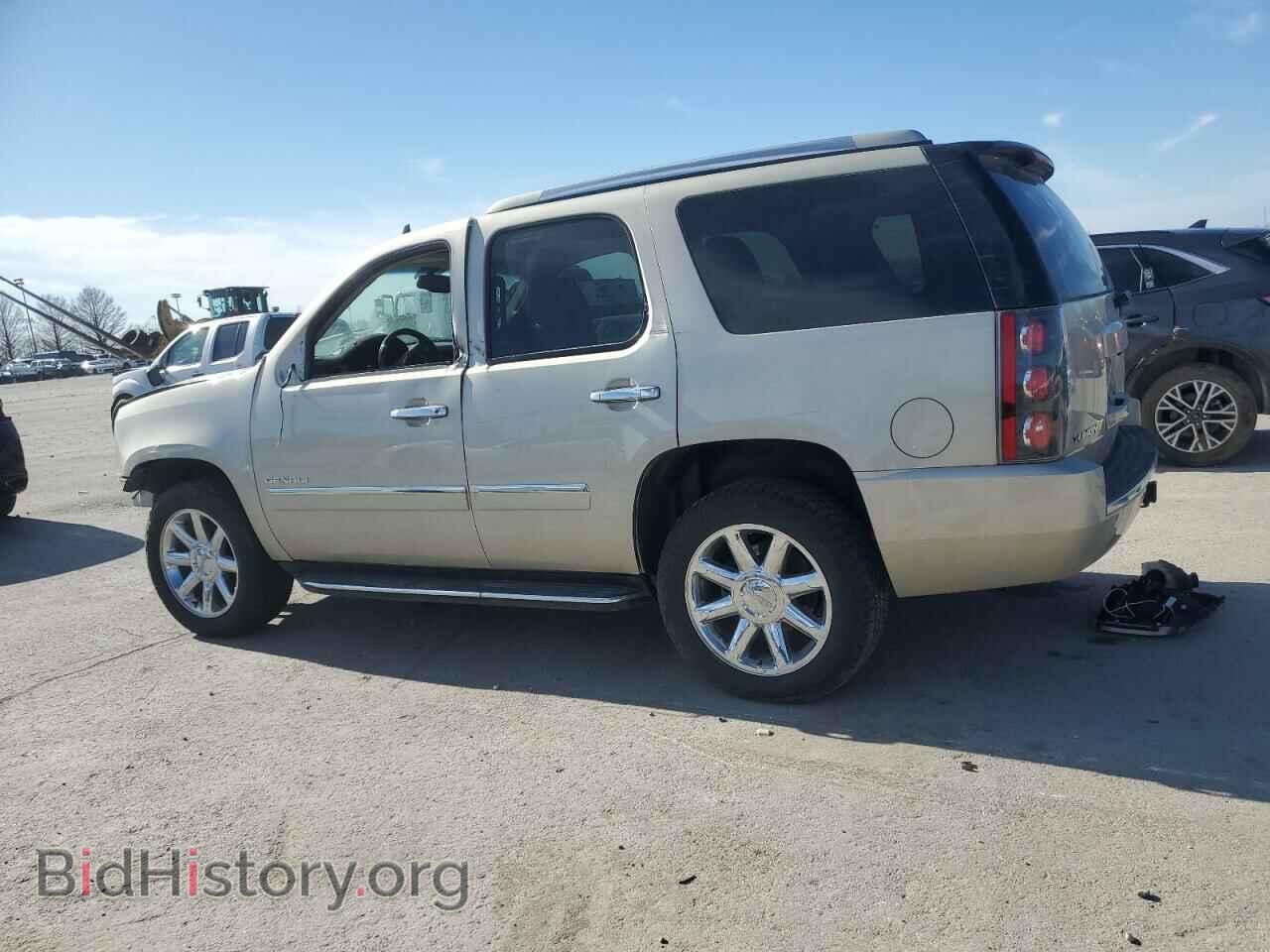 2013 GMC YUKON - VIN: 1GKS2EEF2DR149576 - Photo 2