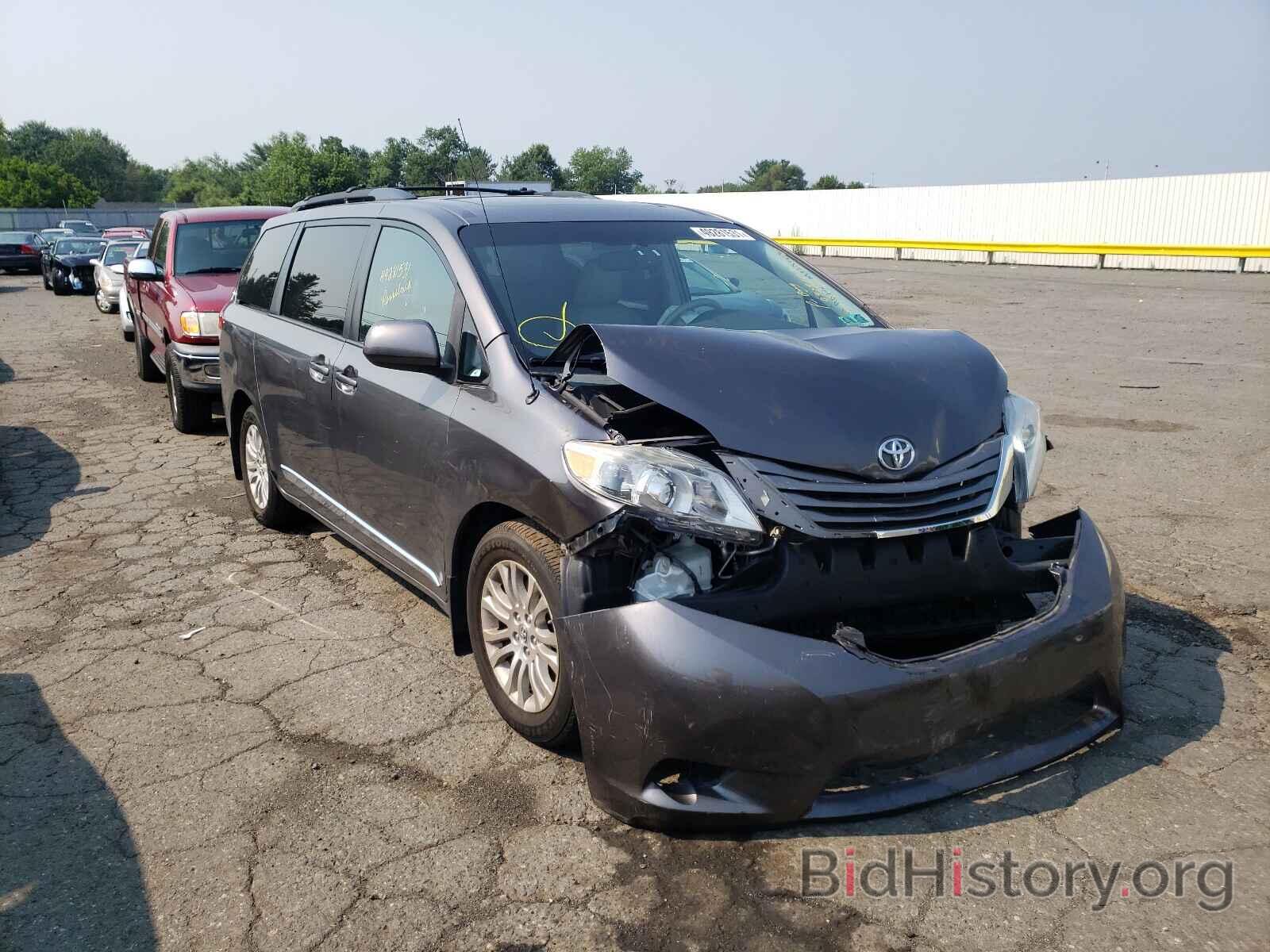 Photo 5TDYK3DC3DS388461 - TOYOTA SIENNA 2013