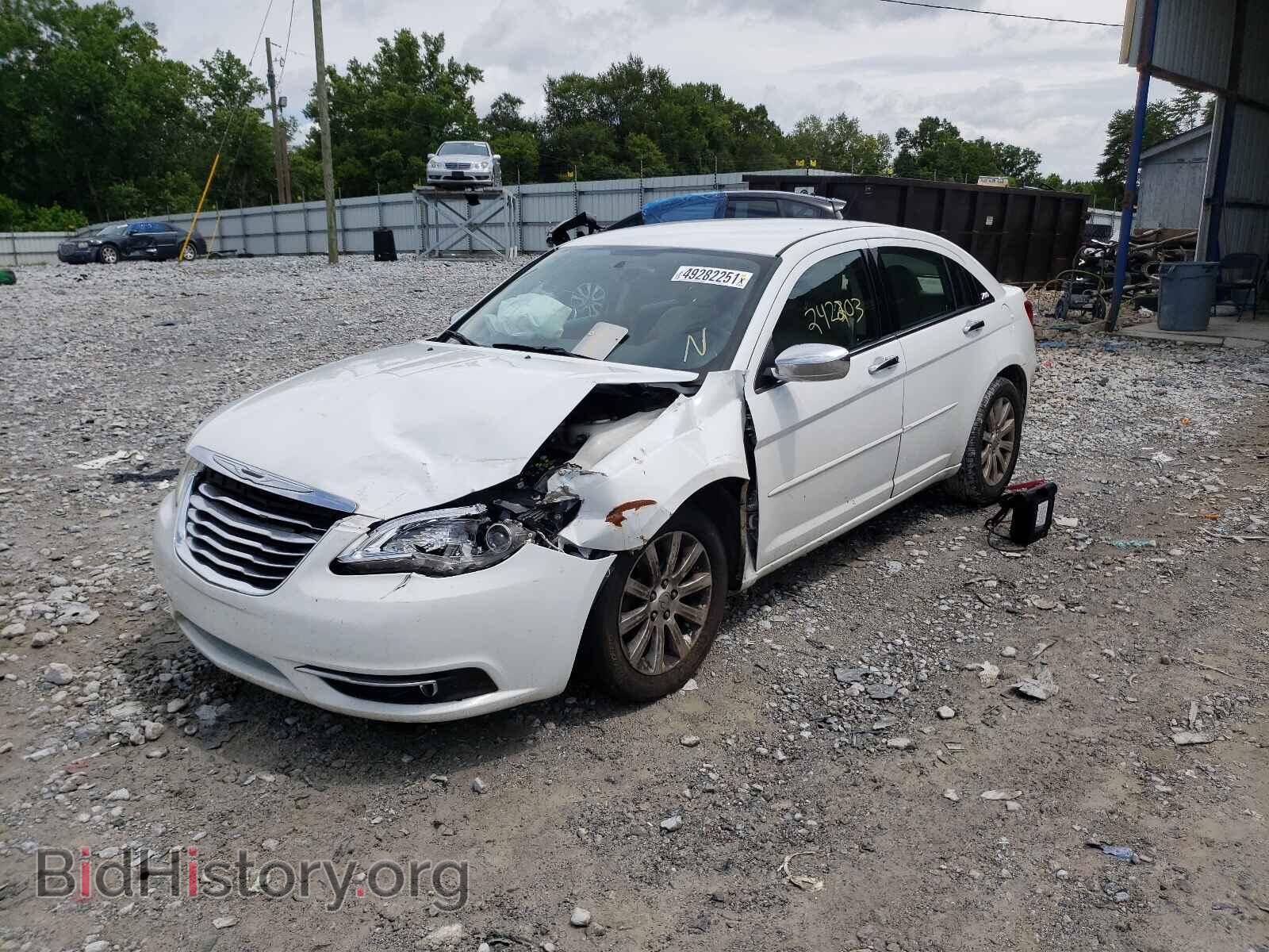 2013 CHRYSLER 200 - VIN: 1C3CCBCG7DN559003 - Photo 2
