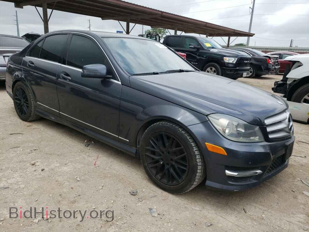 2013 MERCEDES-BENZ C-CLASS - VIN: WDDGF4HB0DR295828 - Фото 4