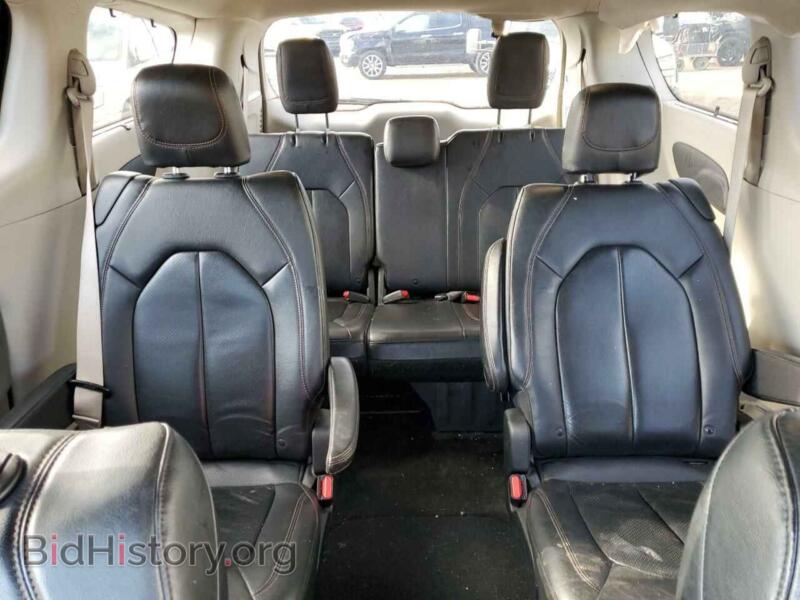 2019 Chrysler PACIFICA (VIN 2C4RC1BG4KR685465) — фото 10 из 14