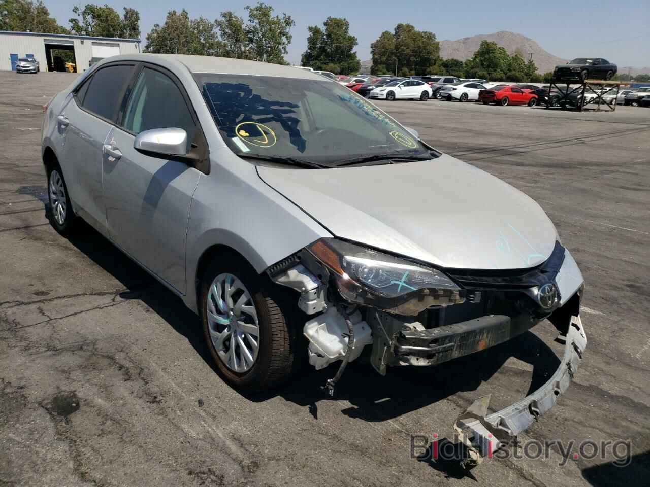 Photo 5YFBURHE0KP859972 - TOYOTA COROLLA 2019