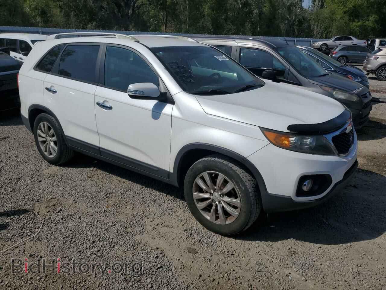 2011 KIA SORENTO - VIN: 5XYKU3A1XBG095833 - Фото 4