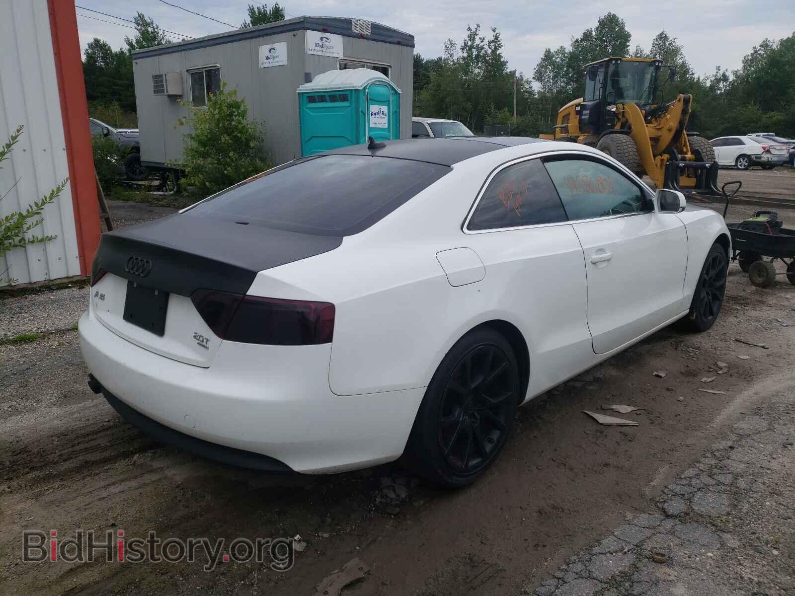 2010 AUDI A5 - VIN: WAUCFAFR2AA005796 - Фото 4
