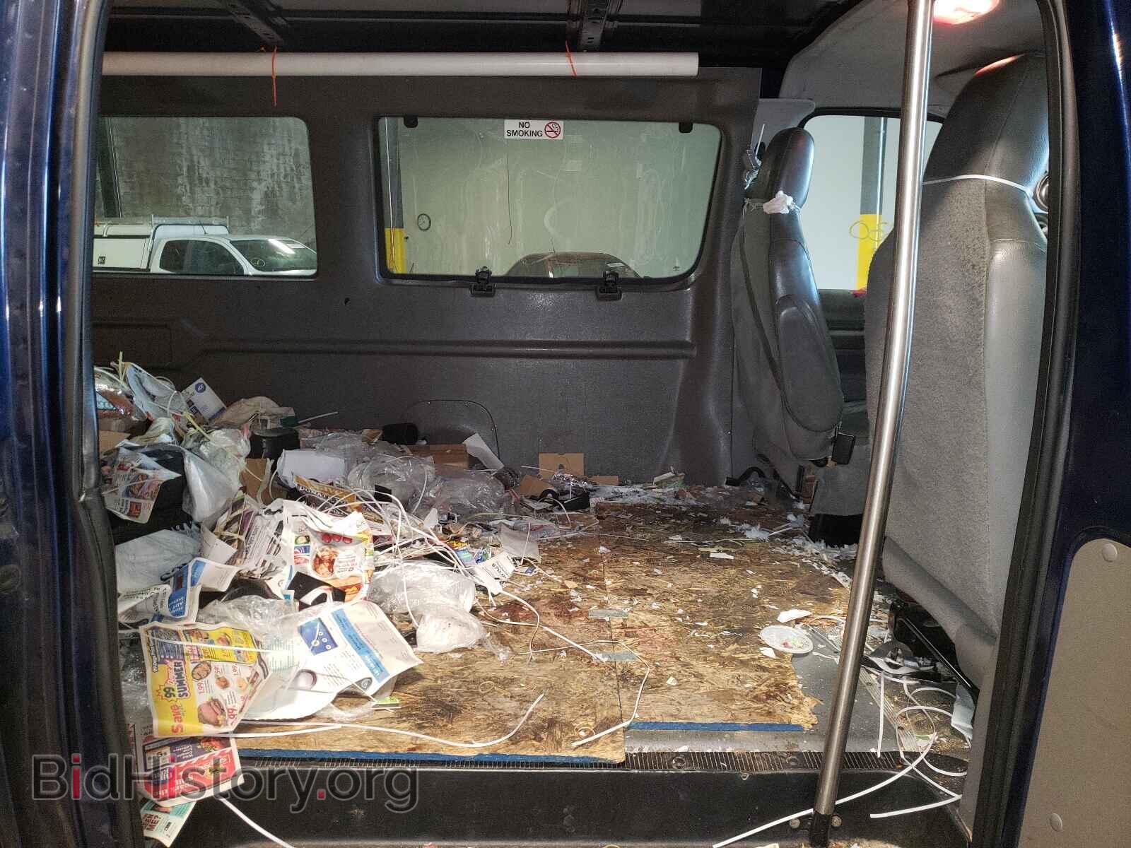 2011 FORD ECONOLINE - VIN: 1FTSE3EL8BDB11177 - Фото 6