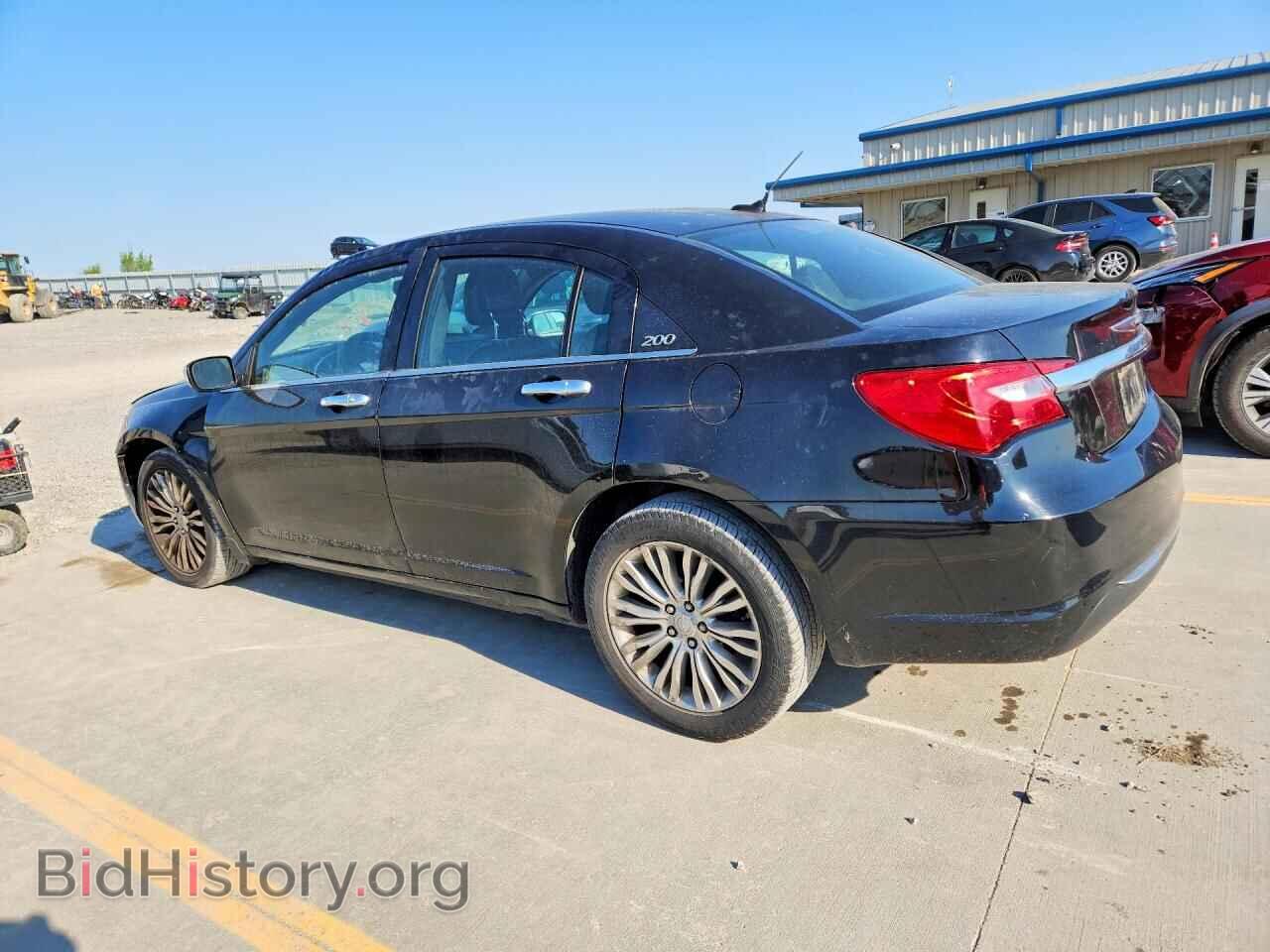 2012 CHRYSLER 200 - VIN: 1C3CCBCB0CN176040 - Фото 2