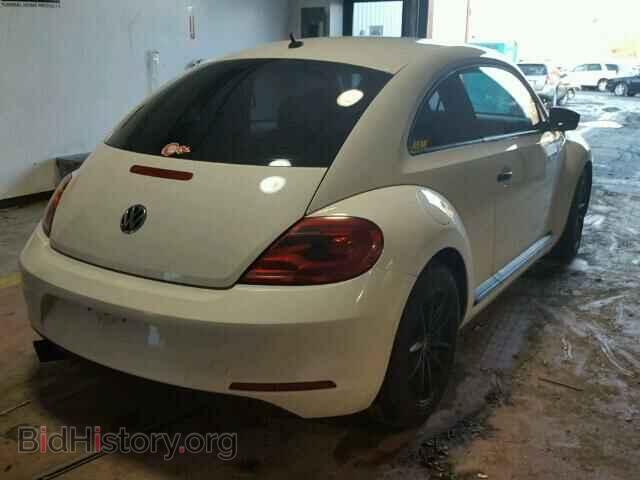 2014 VOLKSWAGEN BEETLE - VIN: 3VWFP7AT5EM621372 - Фото 4