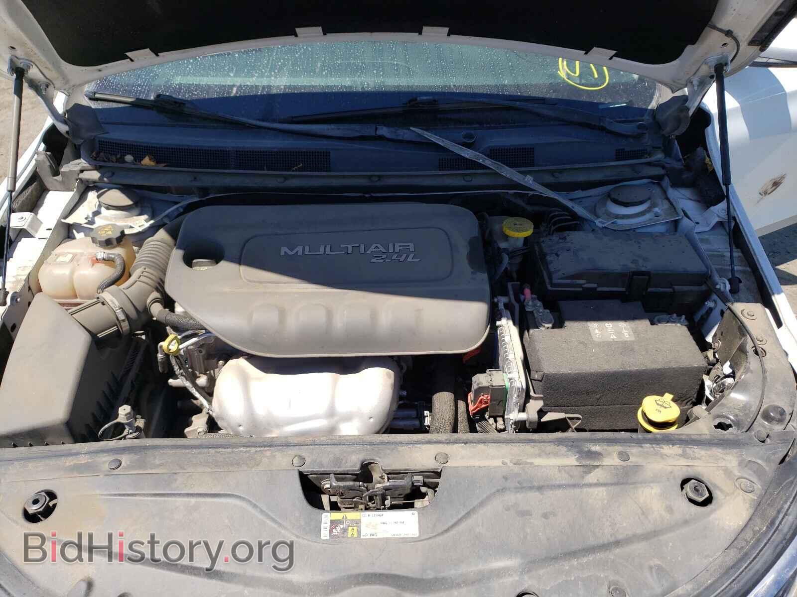 2016 CHRYSLER 200 - VIN: 1C3CCCAB3GN123783 - Фото 7