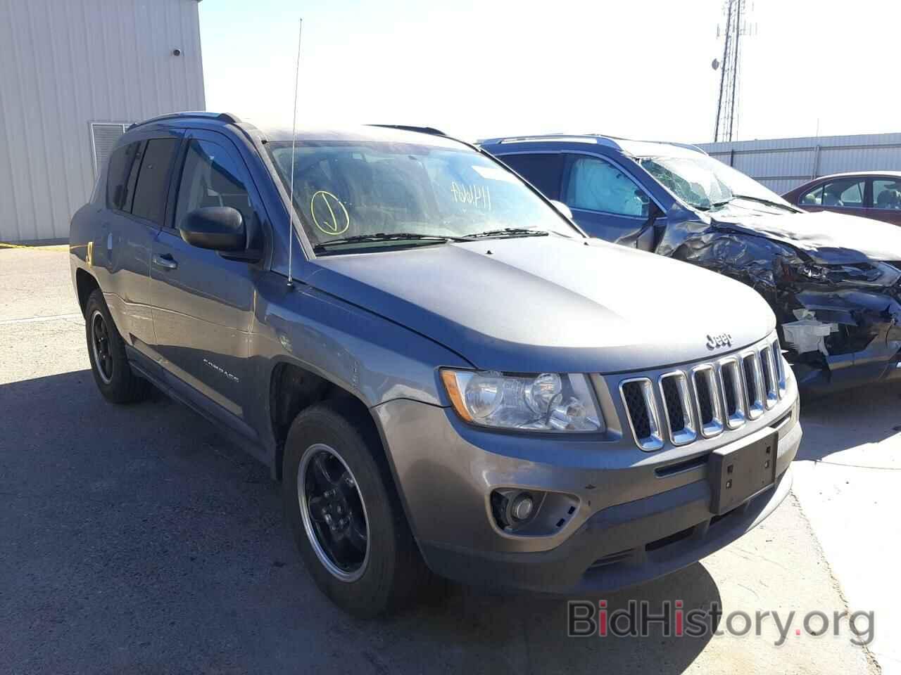 Photo 1J4NT1FB3BD228267 - JEEP COMPASS 2011