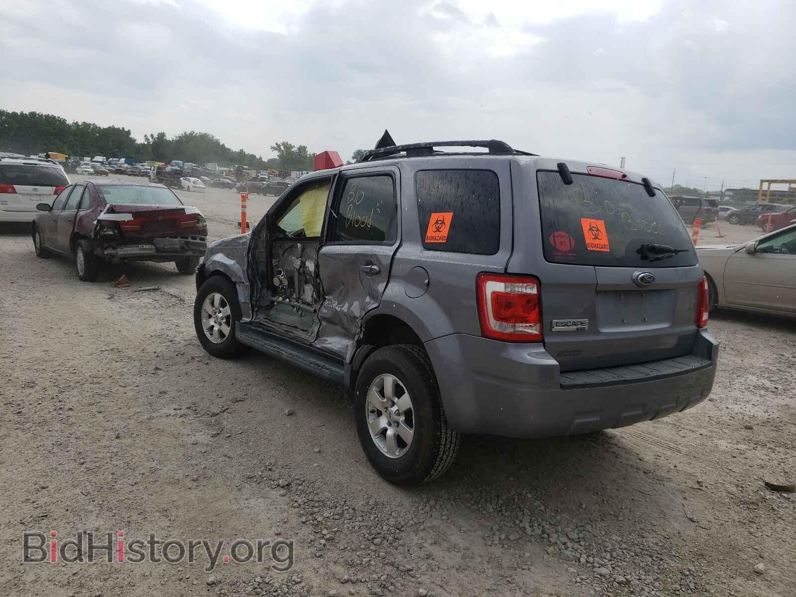2008 FORD ESCAPE - VIN: 1FMCU04128KD07976 - Фото 3