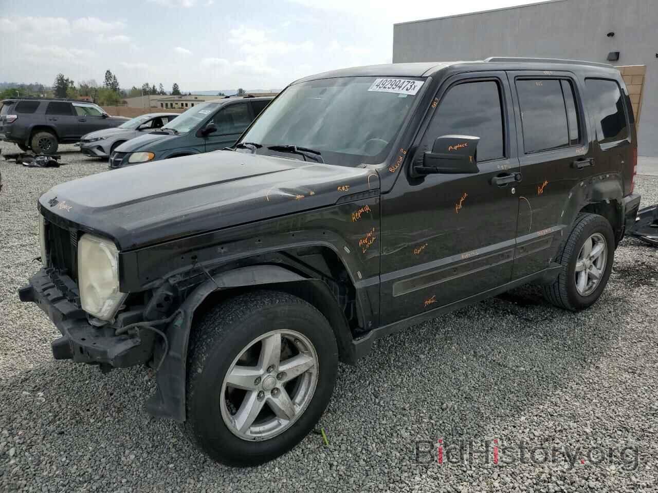 Photo 1J8GP28K19W548751 - JEEP LIBERTY 2009