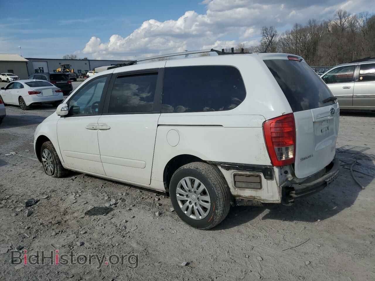 2011 KIA All Models - VIN: KNDMG4C76B6372102 - Фото 2
