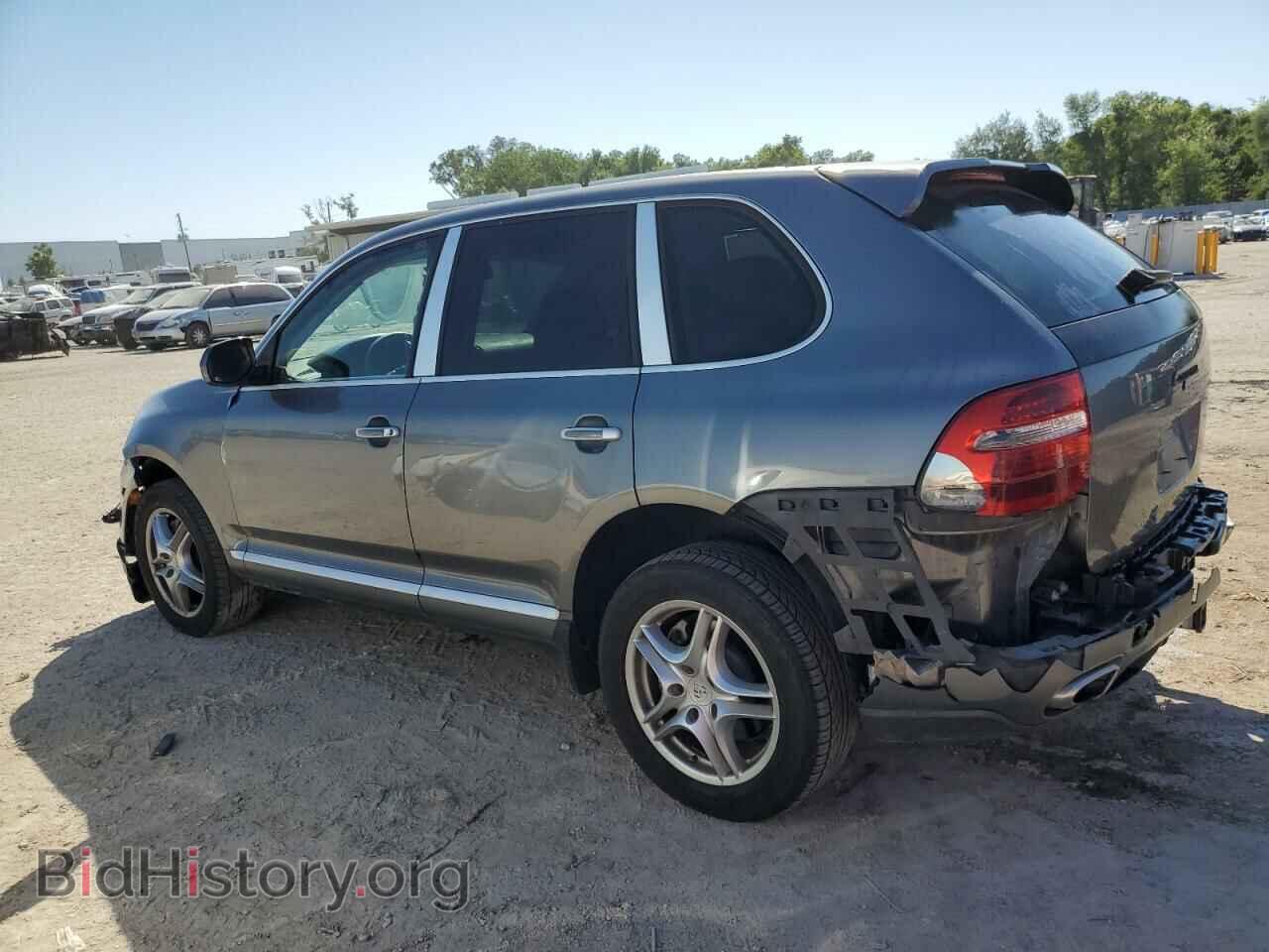 2010 PORSCHE CAYENNE - VIN: WP1AA2APXALA10221 - Photo 2