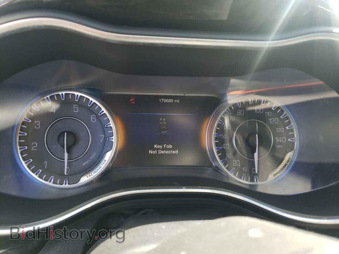 2016 CHRYSLER 200 - VIN: 1C3CCCCG5GN180480 - Фото 9