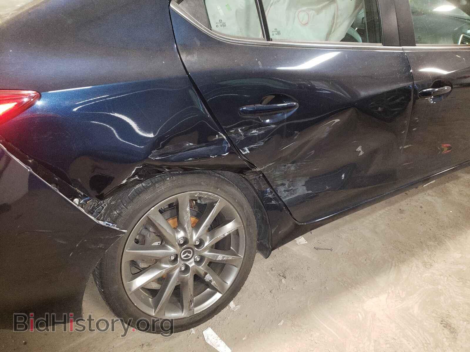 2018 MAZDA 3 - VIN: 3MZBN1W33JM201372 - Фото 9