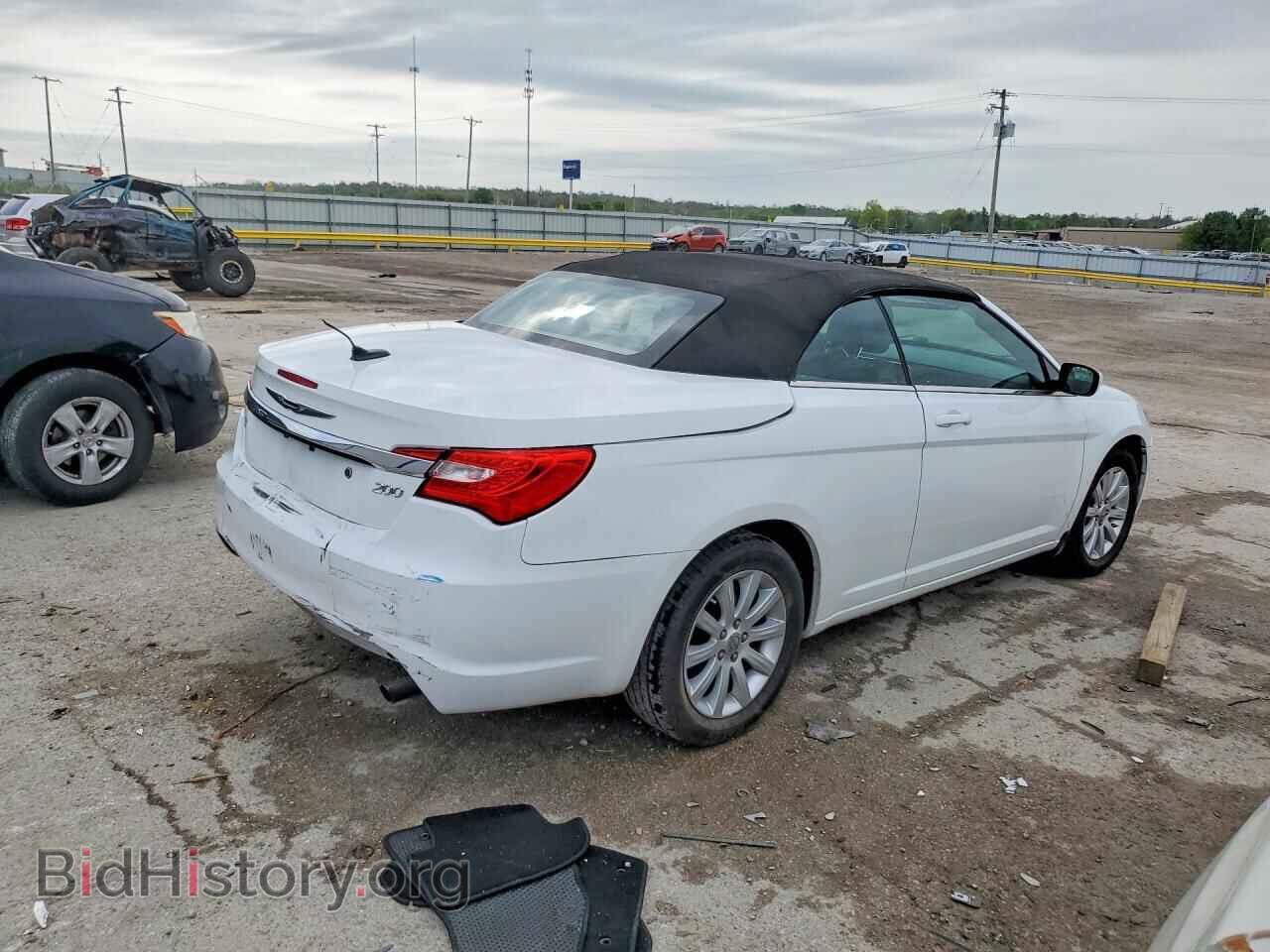 2013 CHRYSLER 200 - VIN: 1C3BCBEB4DN560106 - Photo 3