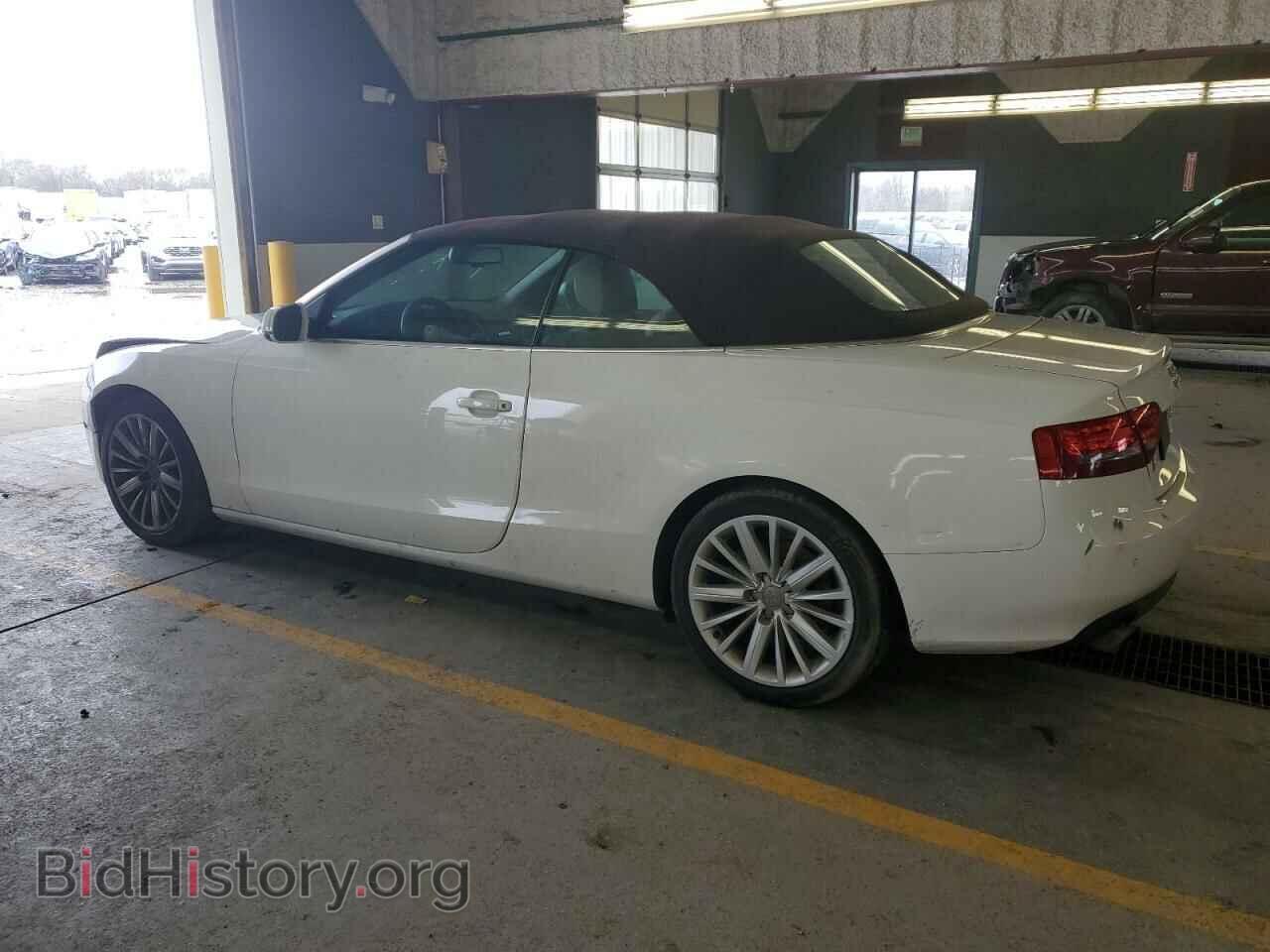 2011 AUDI A5 - VIN: WAULFAFH7BN015595 - Фото 2