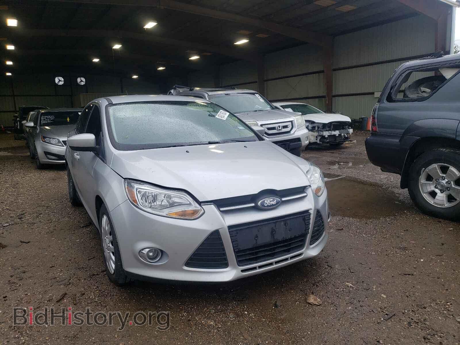 Photo 1FAHP3F27CL114630 - FORD FOCUS 2012
