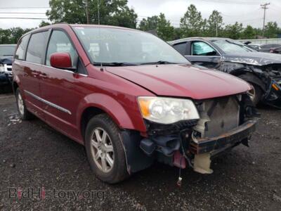 2011 Chrysler MINIVAN Town & COU, red — VIN 2A4RR5DG4BR664578, Copart
