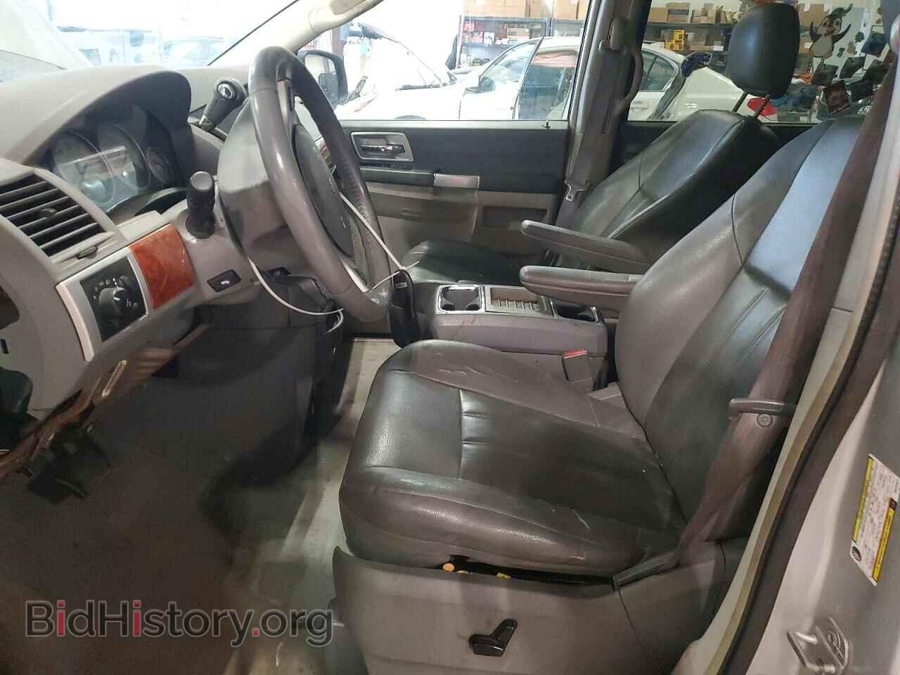 2008 CHRYSLER MINIVAN - VIN: 2A8HR54P78R737977 - Фото 7