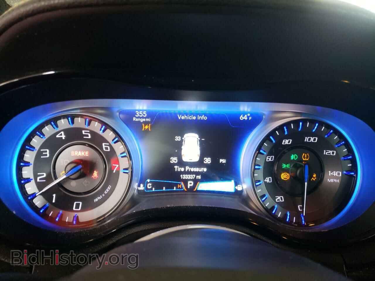 2017 CHRYSLER 300 - VIN: 2C3CCAGG0HH539016 - Фото 9