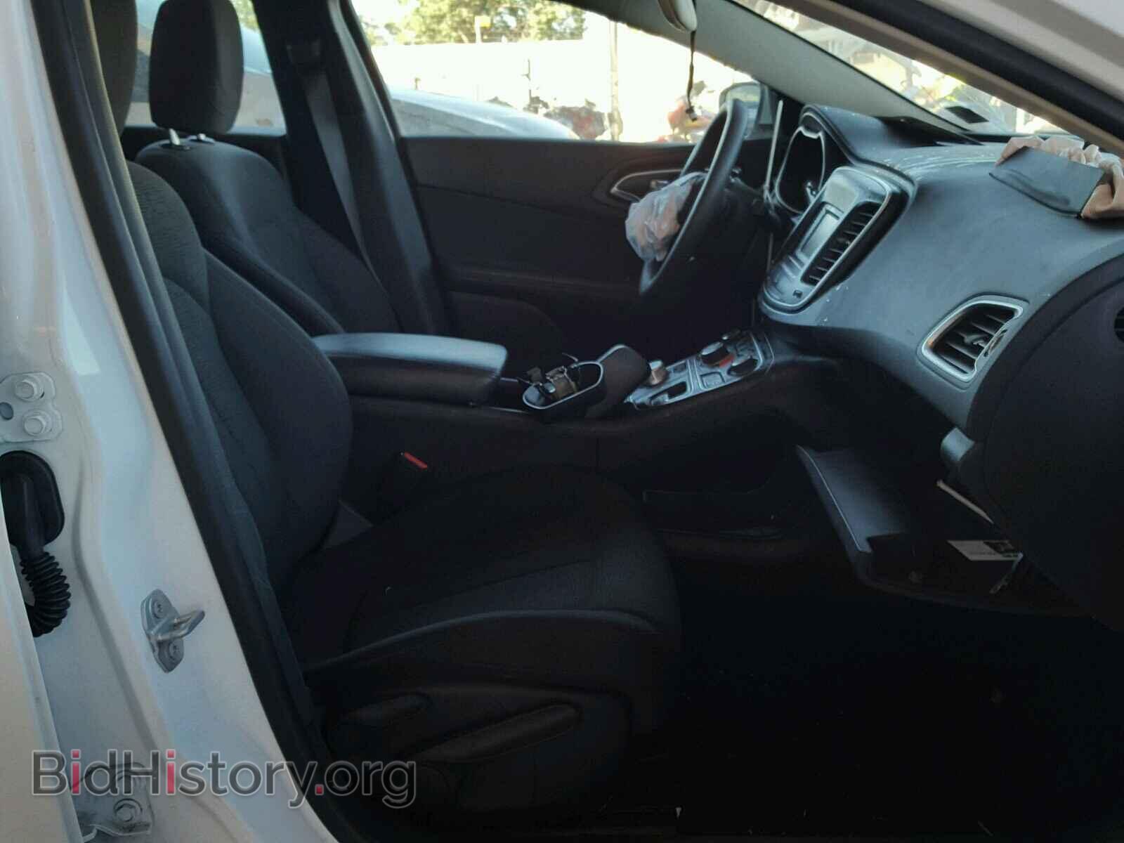 2016 CHRYSLER 200 - VIN: 1C3CCCAB5GN143534 - Фото 5