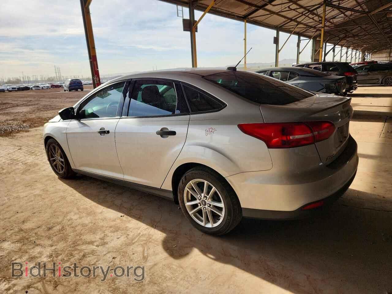 2018 FORD FOCUS - VIN: 1FADP3E2XJL217537 - Photo 2