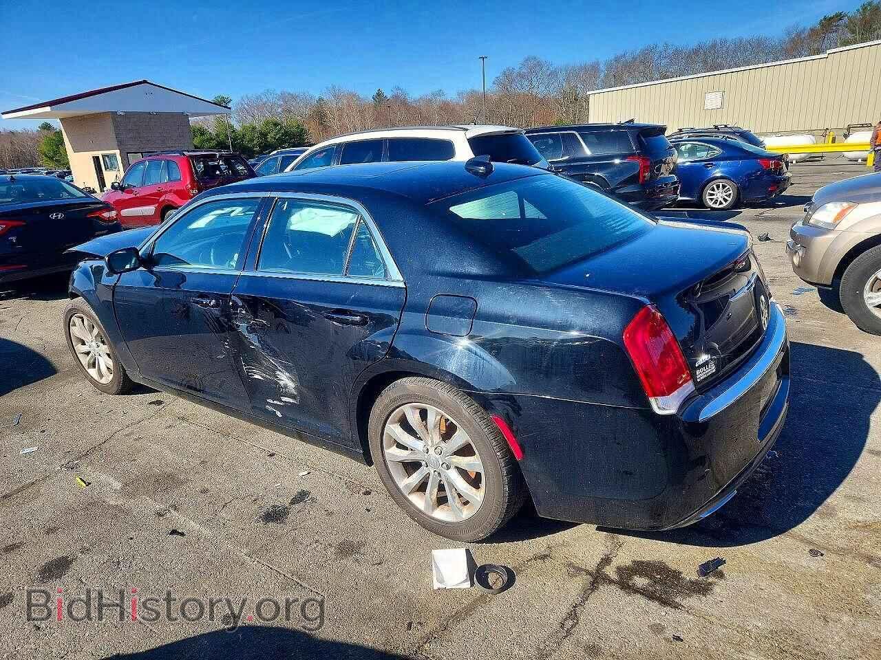 2017 CHRYSLER 300 - VIN: 2C3CCARG7HH547269 - Фото 2